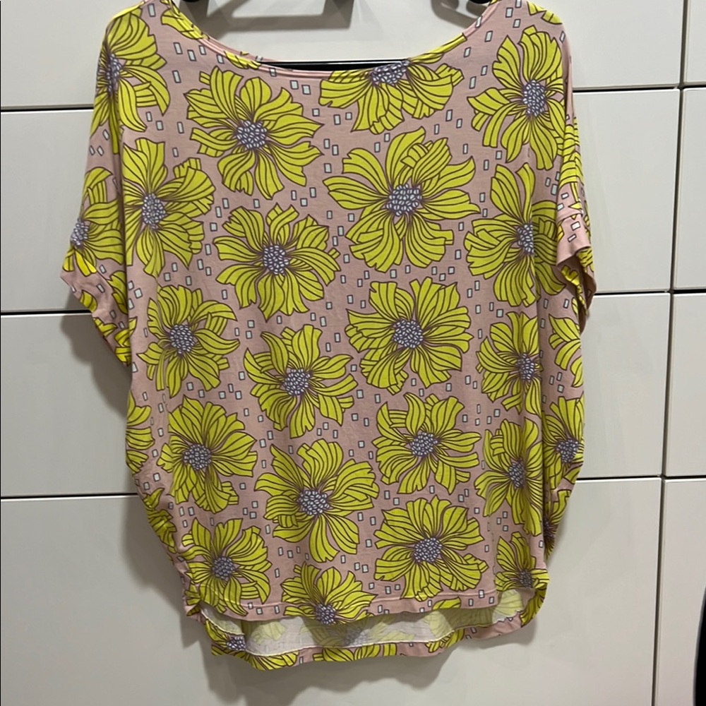 Jana Lam x Ava Sky s/s. Top momo size s